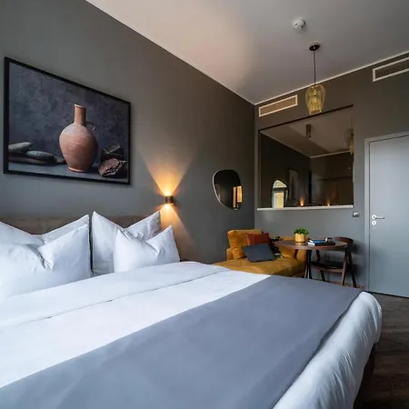 The Viaduct - & 4* Prag