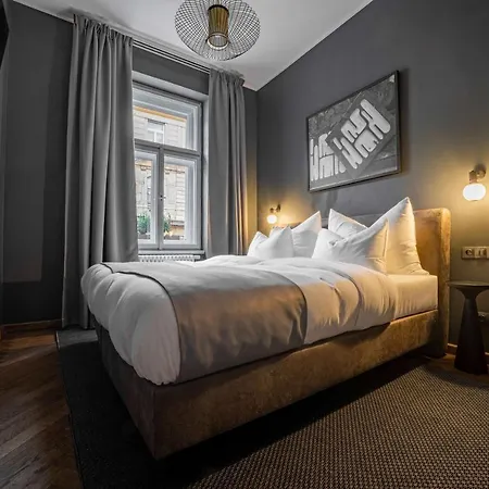 The Viaduct - & Otel 4*