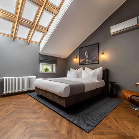 Hotel The Viaduct - & 4*