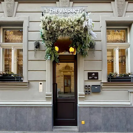 The Viaduct - & 4*